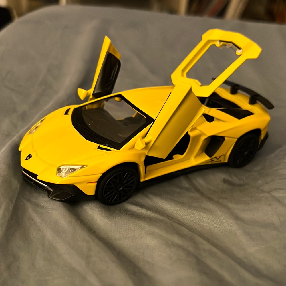 MINIAUTO Lamborghini Aventador SV 1:36 scale